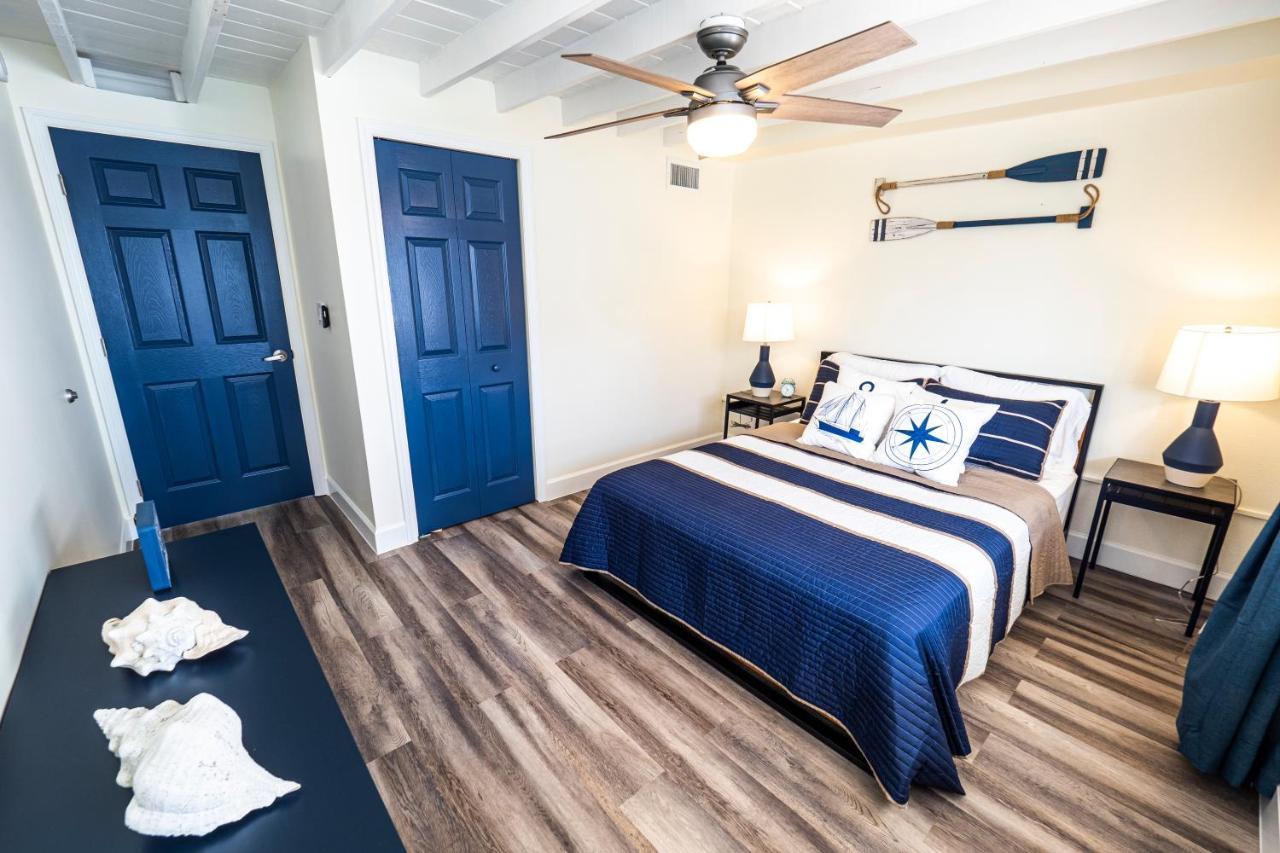 Newly Renovated 3Br2Ba Duplex With Private Dock Villa Key Colony Beach Bagian luar foto