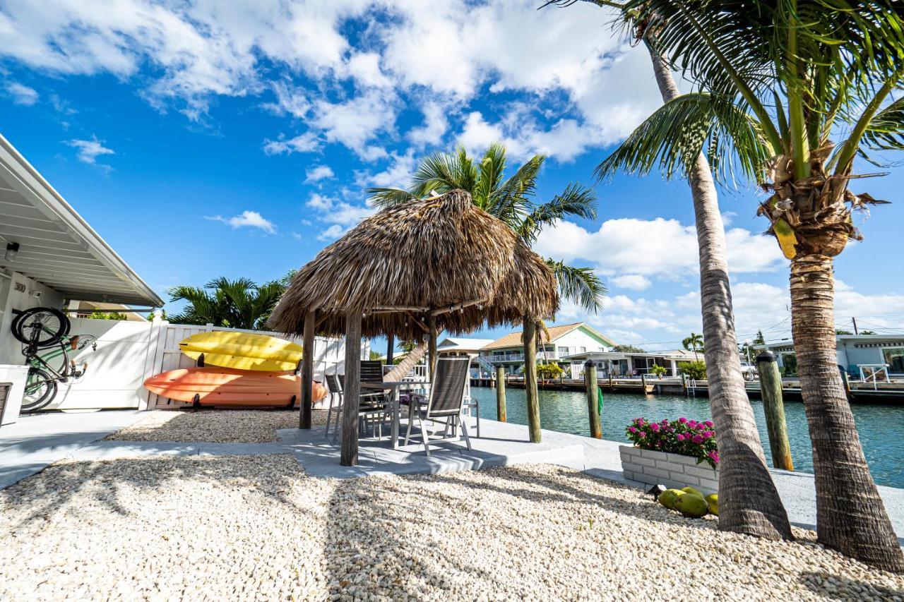 Newly Renovated 3Br2Ba Duplex With Private Dock Villa Key Colony Beach Bagian luar foto