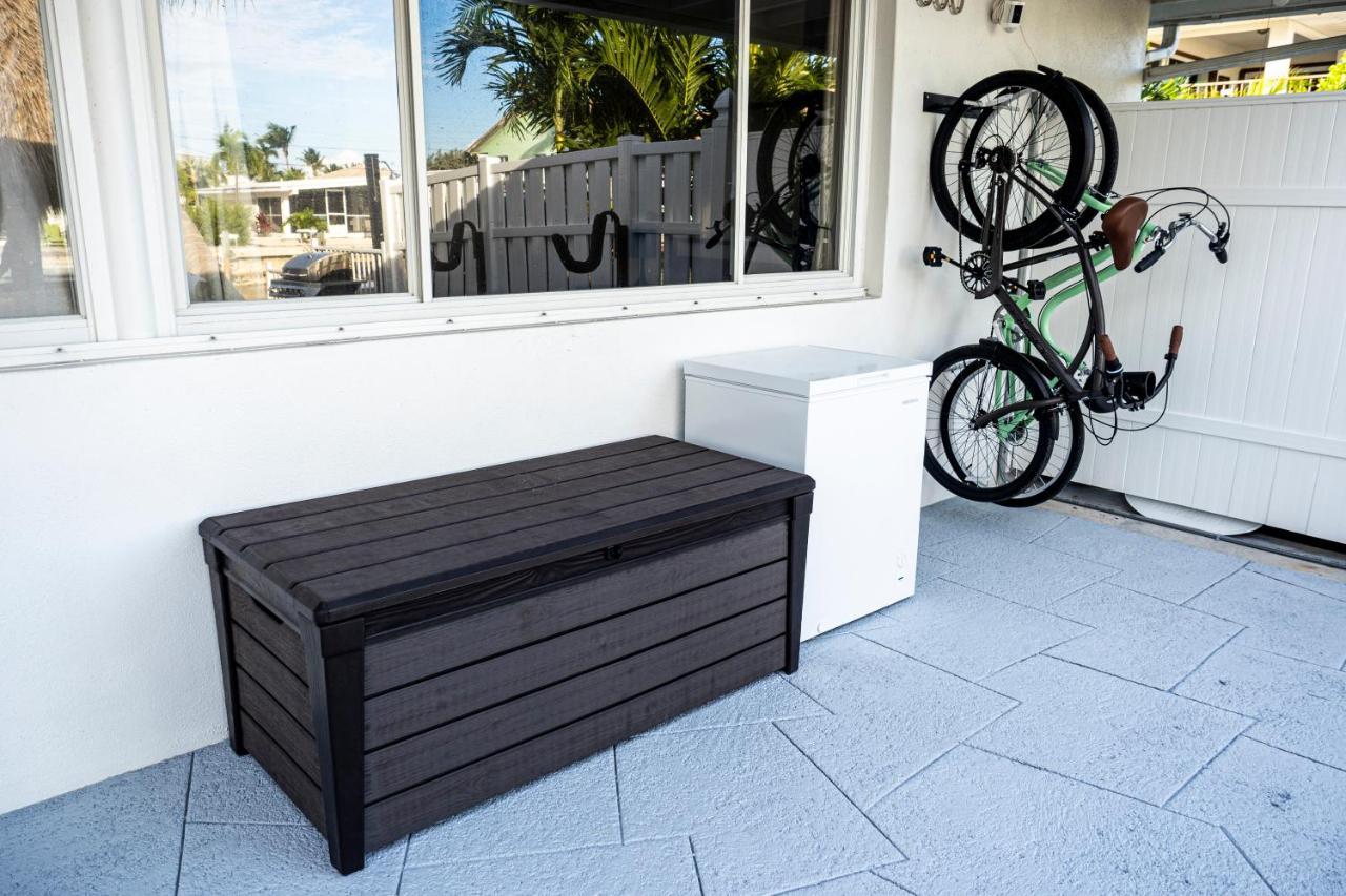 Newly Renovated 3Br2Ba Duplex With Private Dock Villa Key Colony Beach Bagian luar foto