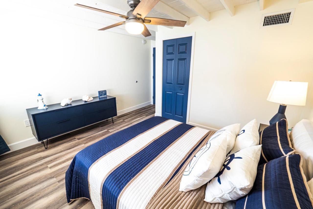 Newly Renovated 3Br2Ba Duplex With Private Dock Villa Key Colony Beach Bagian luar foto